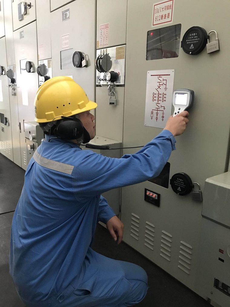 |脈沖診斷開關(guān)柜設(shè)備