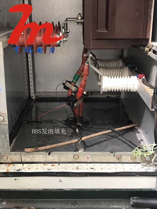 開關(guān)柜,環(huán)形網(wǎng)絡(luò)機柜和機箱的防冷凝堵塞方案