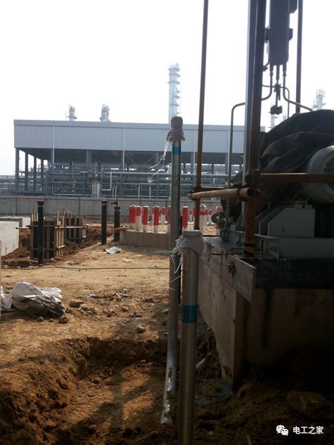 一條完成開關(guān)柜安裝，電纜橋架施工，電纜敷設(shè)及布線施工，照明配電箱施工