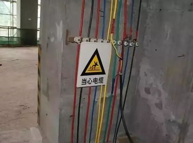 施工現場臨時用電配電箱及開關箱配置和使用說明,圖示詳圖