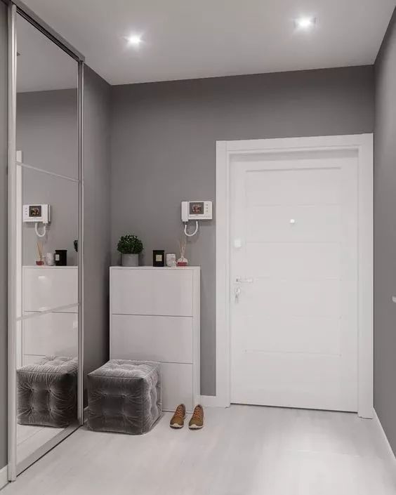 你家人的配電箱隱藏得好嗎？新房子的裝飾看起來很漂亮，因為做得很好。