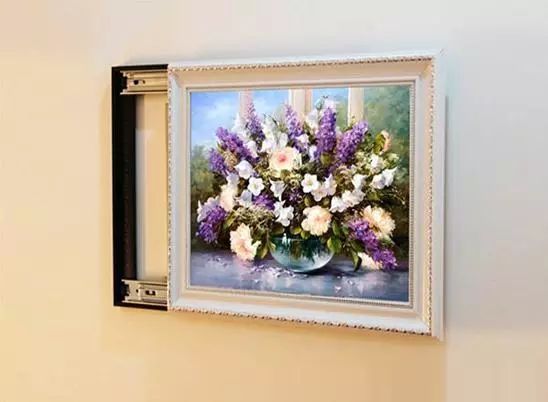 你家人的配電箱隱藏得好嗎？新房子的裝飾看起來很漂亮，因為做得很好。